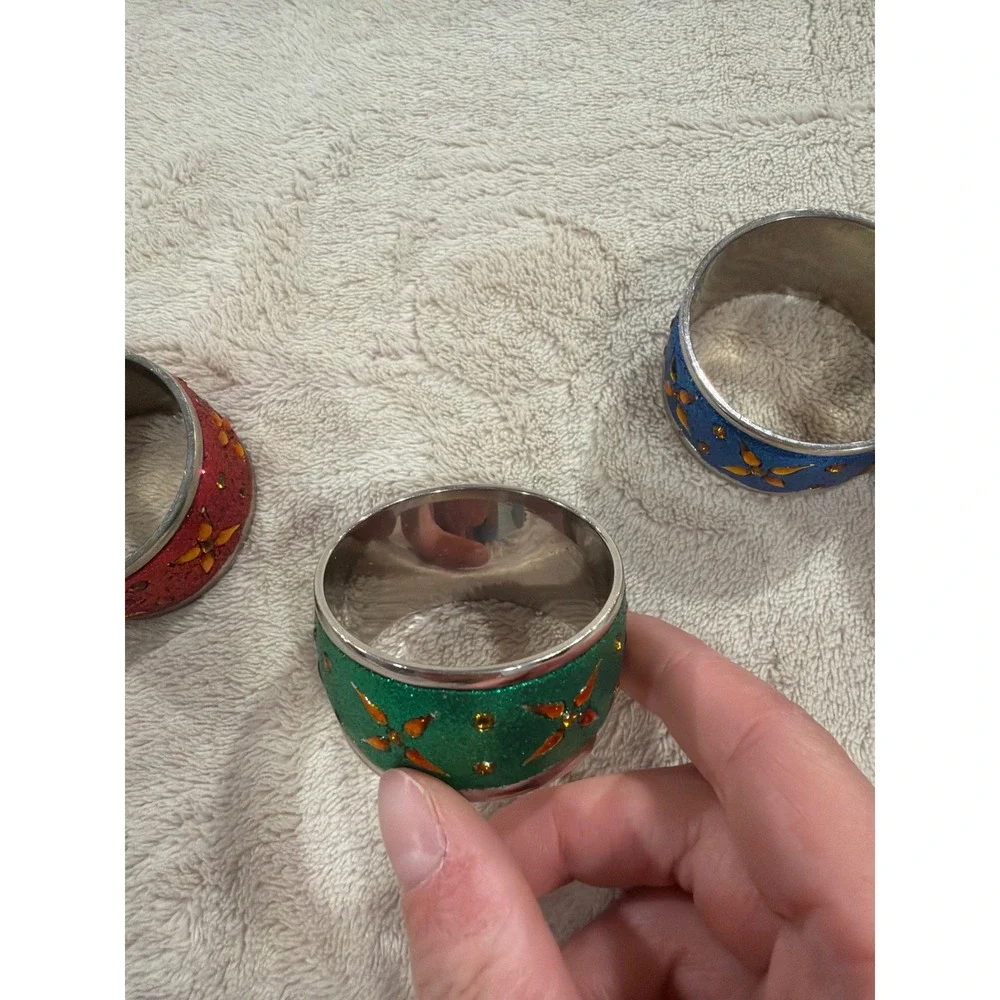 Pier 1 Napkin Rings Unisex OS Multicolor Good Glitter Nickel Plated Set of 4